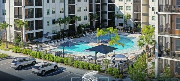 The Pearl at Founders Square pool in Naples, Florida – furnished rentals for travel nurses